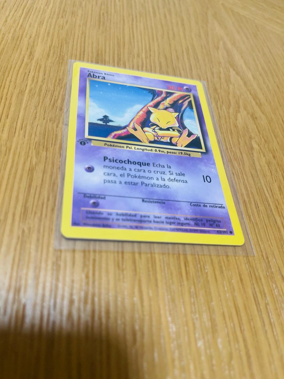 Abra Base Set 1.ª edición española, anverso de la carta fotografiada