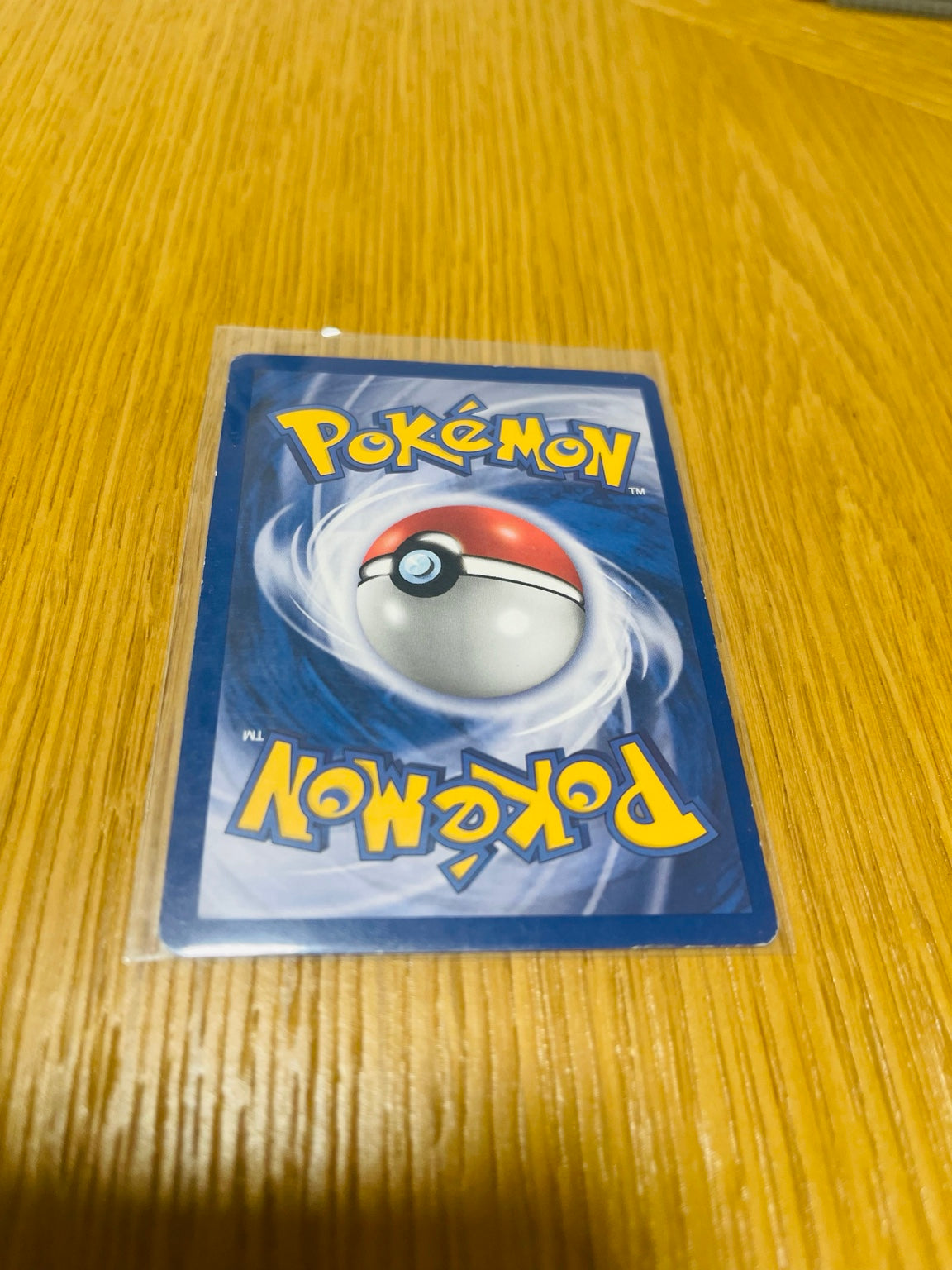 Growlithe Base Set 1.ª edición española, reverso de la carta fotografiada