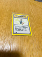 Intercambiador de Pokémon Base Set 1.ª edición española, anverso de la carta fotografiada