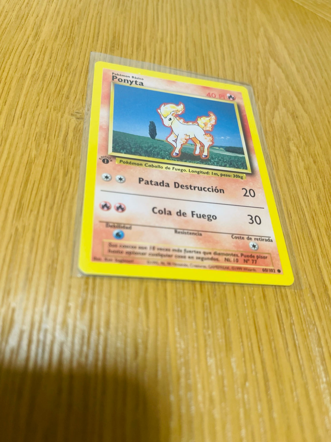 Ponyta Base Set 1.ª edición española, anverso de la carta fotografiada
