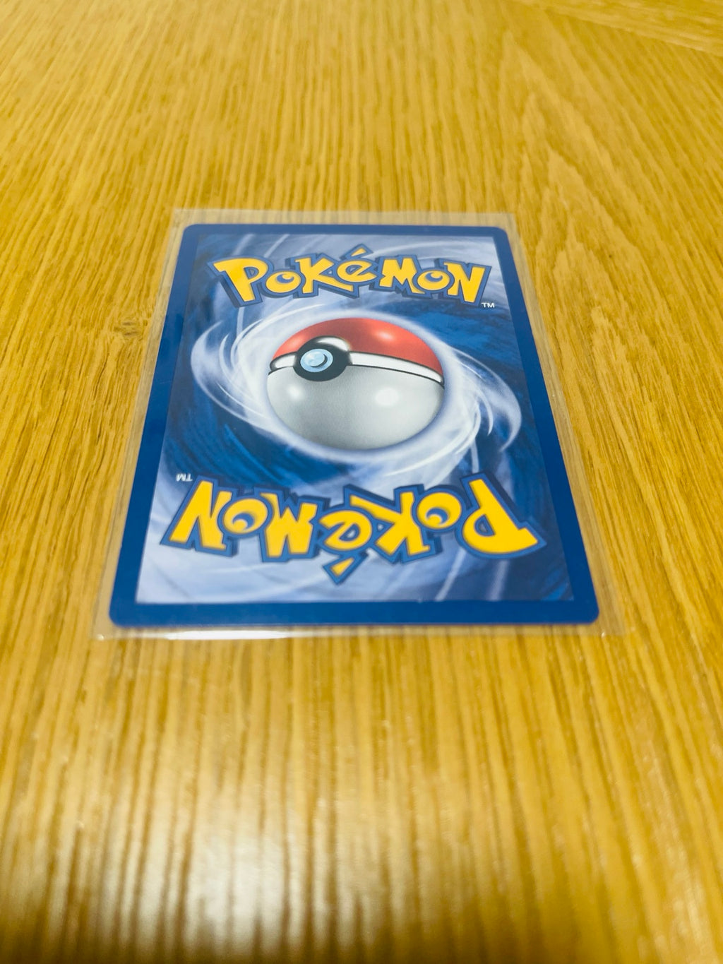 Staryu Base Set 1.ª edición española, reverso de la carta fotografiada