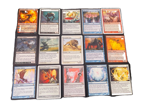 Real examples of English rare cards · fondo blanco
